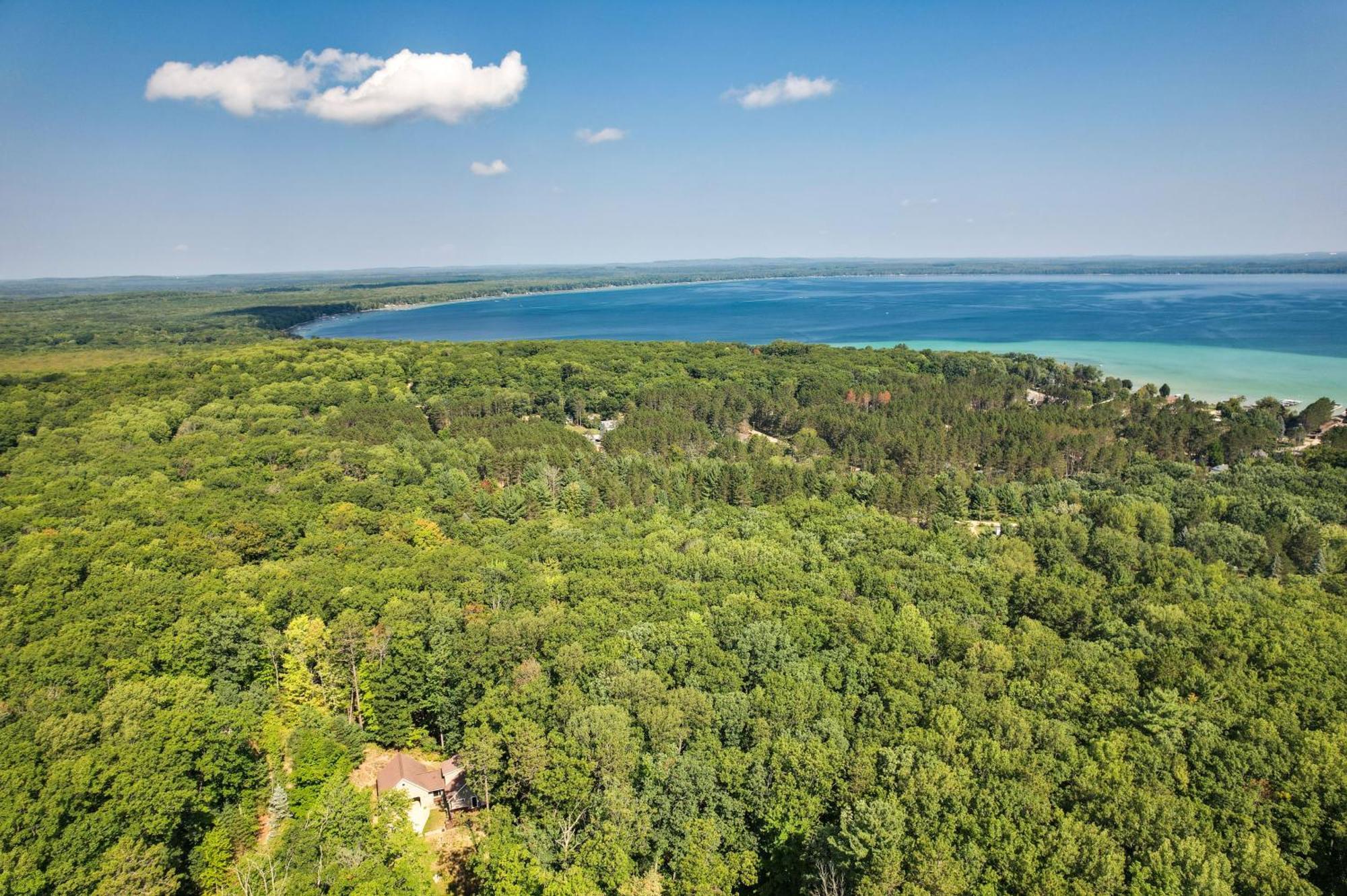 Roscommon Retreat With Deck About 1 Mile To Higgins Lake Экстерьер фото